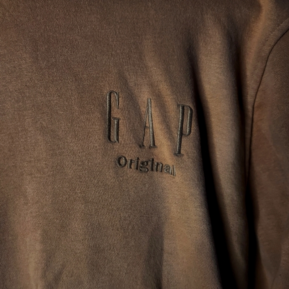 GAP Logo Hoodie - Picture 3 of 6